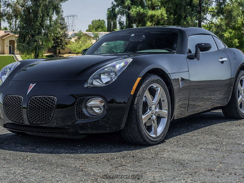 Used 2009 Pontiac Solstice GXP w/ Premium Package RWD image 20