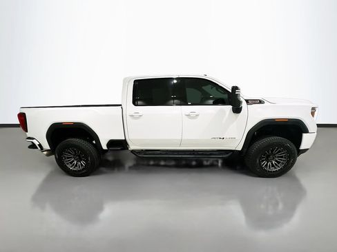 Used 2022 GMC Sierra 2500 AT4 w/ AT4 Preferred Package AWD/4WD image 8