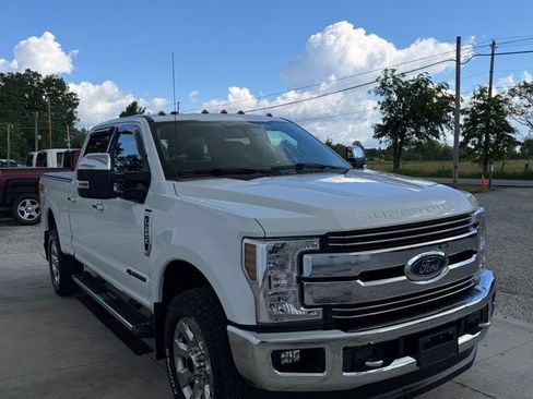 Used 2018 Ford F250 Lariat w/ Lariat Ultimate Package AWD/4WD image 7