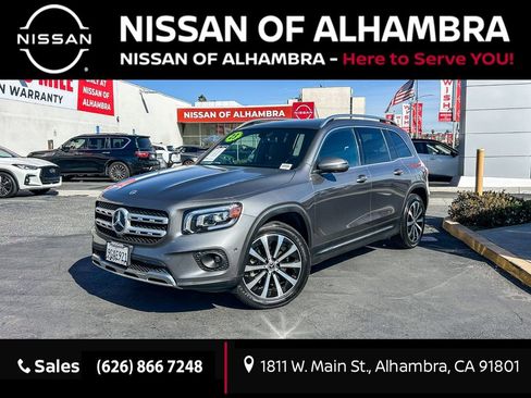 Used 2023 Mercedes-Benz GLB 250 image 1