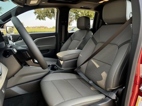 New 2026 Chevrolet Colorado ZR2 w/ Technology Package image 20