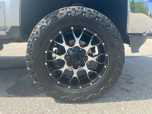 Used 2017 Chevrolet Silverado 1500 LT w/ All Star Edition image 33