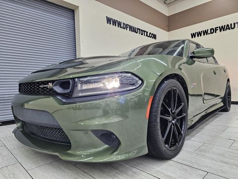 Used 2021 Dodge Charger Scat Pack w/ Driver Convenience Group RWD image 2