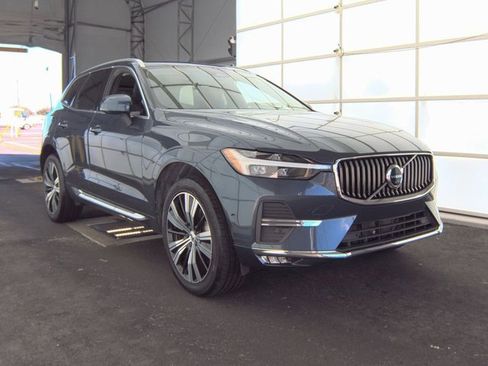 Used 2022 Volvo XC60 B6 Inscription w/ Advanced Package image 3