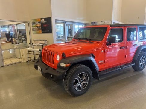 Used 2018 Jeep Wrangler Unlimited Sport S image 2