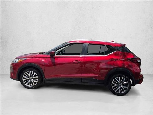 Certified 2023 Nissan Kicks SV FWD image 9