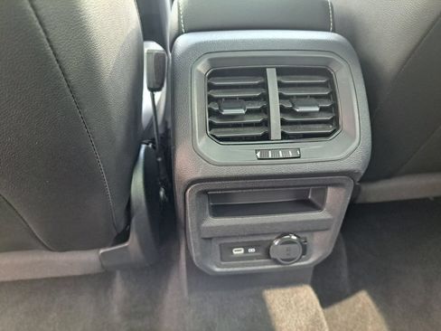 Used 2022 Volkswagen Tiguan SE R-Line AWD/4WD image 31