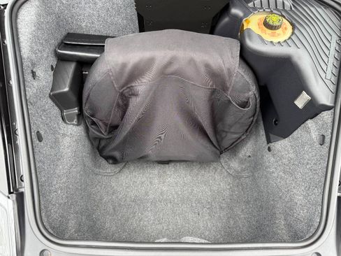 Used 2000 Porsche 911 Carrera image 66