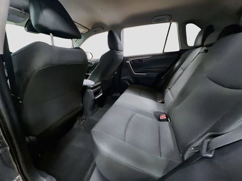 Used 2021 Toyota RAV4 LE w/ Carpet Mat Package (TMS) AWD/4WD image 23