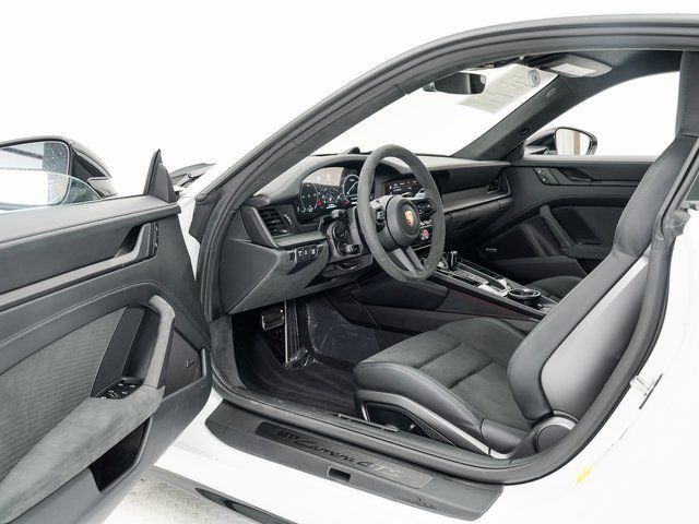 Certified 2025 Porsche 911 Carrera GTS RWD image 6