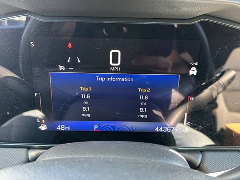 Used 2025 Chevrolet TrailBlazer LT FWD image 24