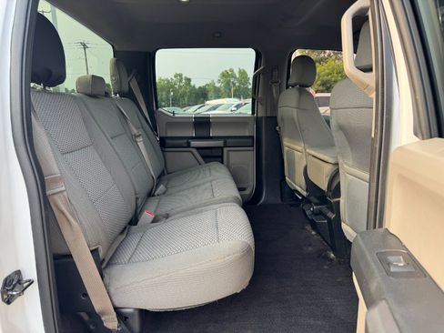Used 2016 Ford F150 XLT AWD/4WD image 17