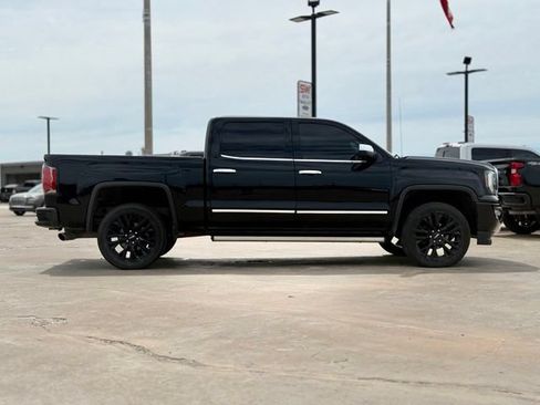 Used 2018 GMC Sierra 1500 Denali w/ Denali Ultimate Package AWD/4WD image 8
