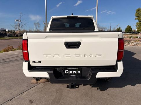 Used 2024 Toyota Tacoma TRD Sport AWD/4WD image 7
