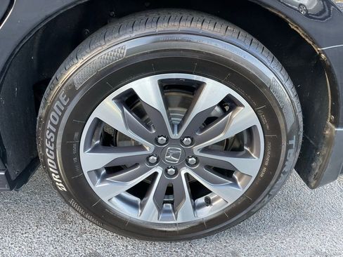 Certified 2024 Honda Odyssey EX-L image 44