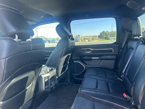 Used 2024 RAM 1500 Laramie AWD/4WD image 11