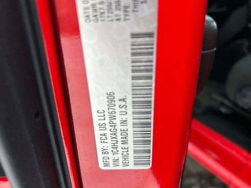 Used 2023 Jeep Wrangler Willys image 32