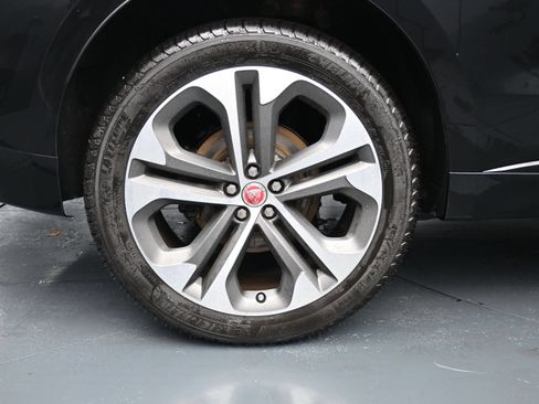 Used 2021 Jaguar F-PACE S AWD/4WD image 9