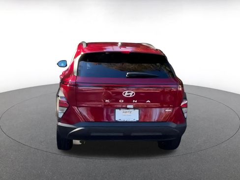 Used 2025 Hyundai Kona SEL image 9