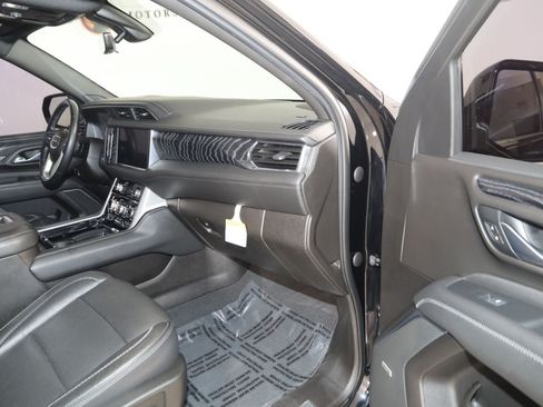 Used 2021 GMC Yukon Denali w/ Advanced Technology Package AWD/4WD image 44