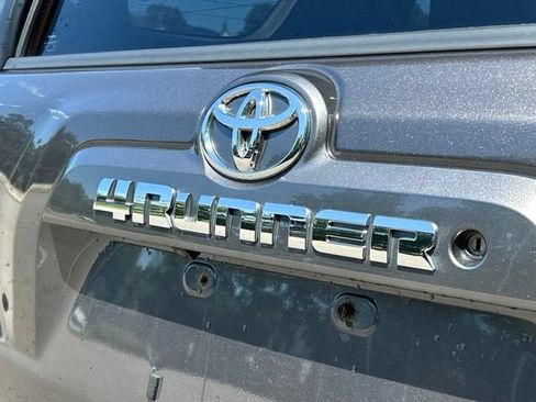 Used 2019 Toyota 4Runner SR5 Premium AWD/4WD image 12