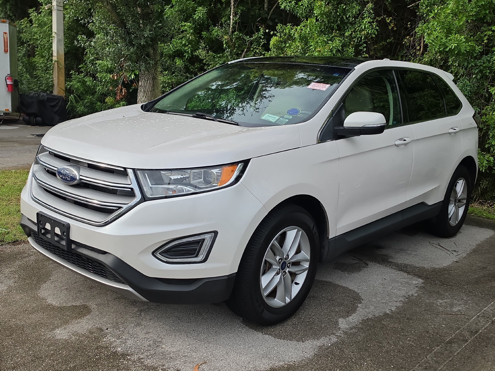 Used 2018 Ford Edge SEL w/ Equipment Group 201A AWD/4WD image 3