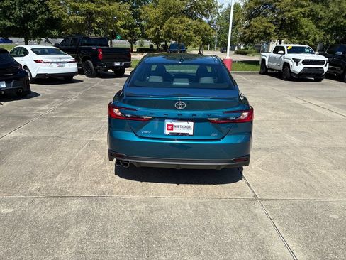 New 2026 Toyota Camry SE FWD image 5