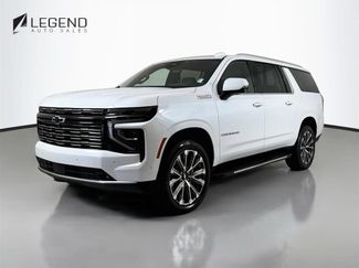 Used 2026 Chevrolet Suburban High Country w/ Sun And Tow Package AWD/4WD video 1