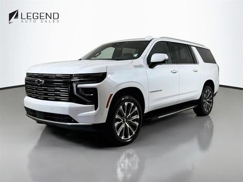 Used 2026 Chevrolet Suburban High Country w/ Sun And Tow Package AWD/4WD image 1