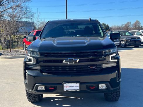 Used 2021 Chevrolet Silverado 1500 LT Trail Boss image 2