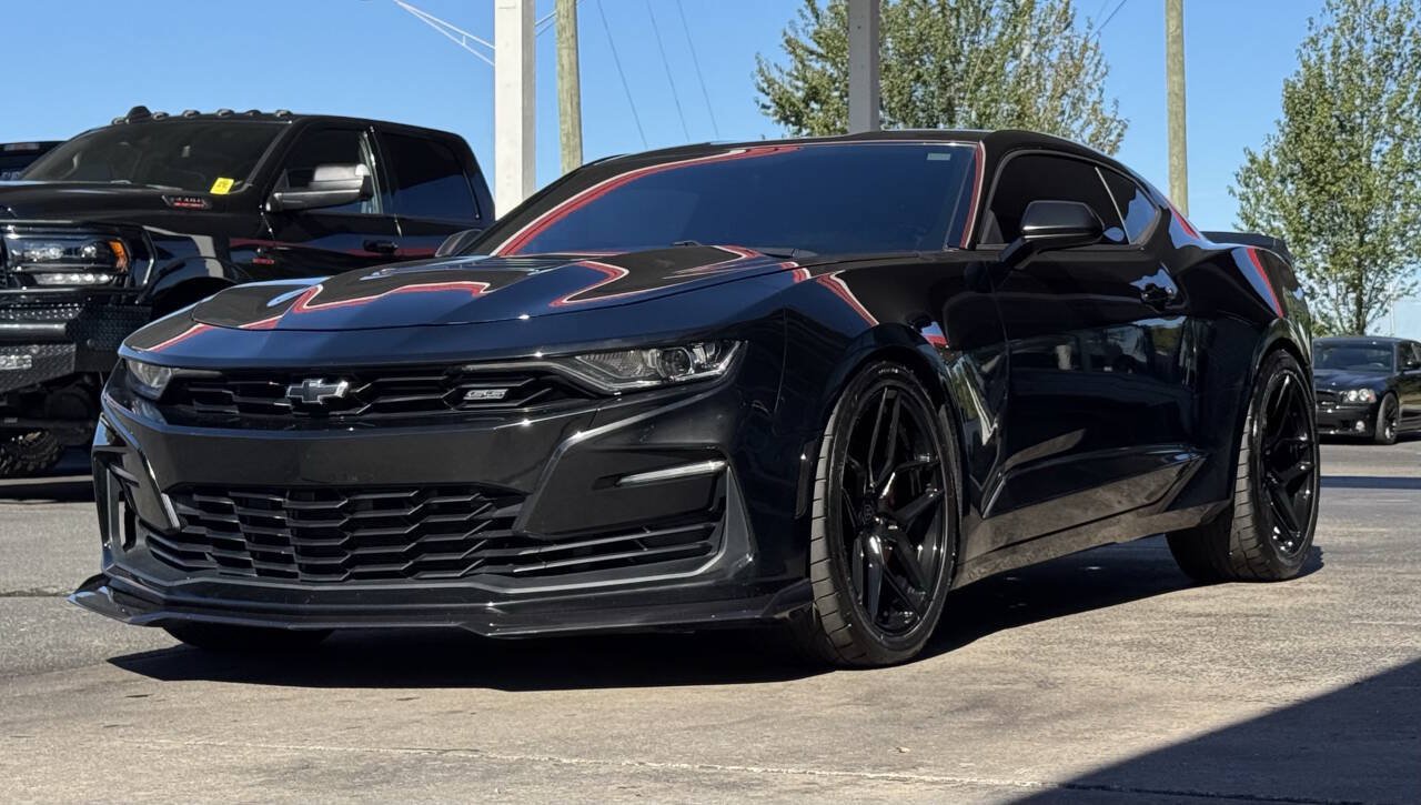 Used 2020 Chevrolet Camaro SS RWD image 6