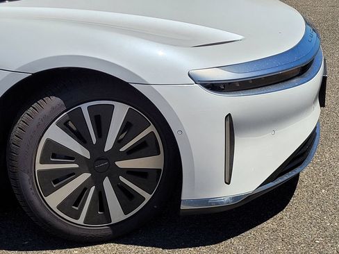 Used 2025 Lucid Air Touring AWD/4WD image 3