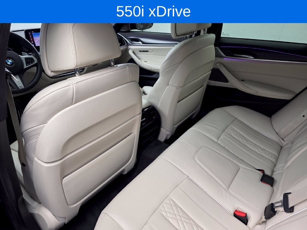 Used 2021 BMW M550i xDrive w/ Premium Package AWD/4WD image 15