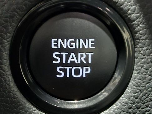 Used 2025 Toyota Tundra Limited image 45