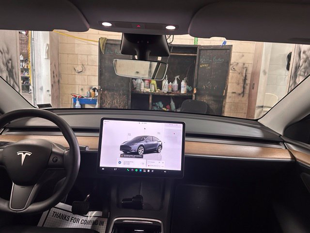 Used 2023 Tesla Model Y Long Range AWD/4WD image 26