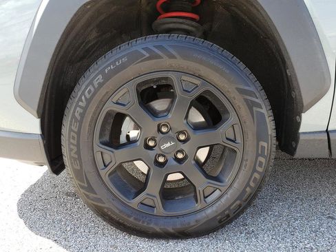 Used 2020 Toyota RAV4 TRD Off-Road image 27