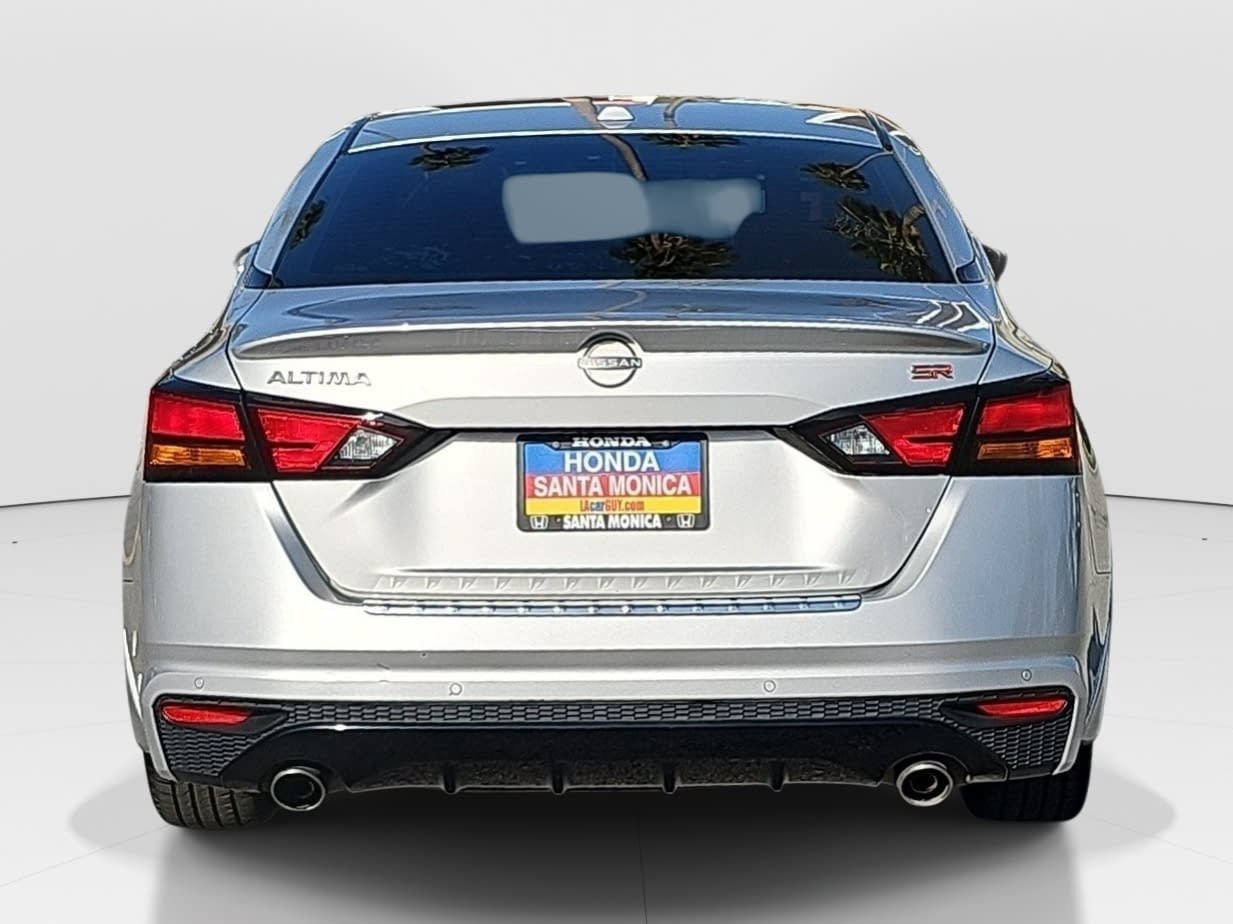 Used 2023 Nissan Altima 2.5 SR w/ SR Premium Package FWD image 6