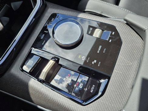 New 2025 BMW X3 xDrive30i w/ Premium Package image 38