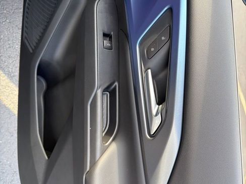 New 2026 Chevrolet Equinox EV LT image 24