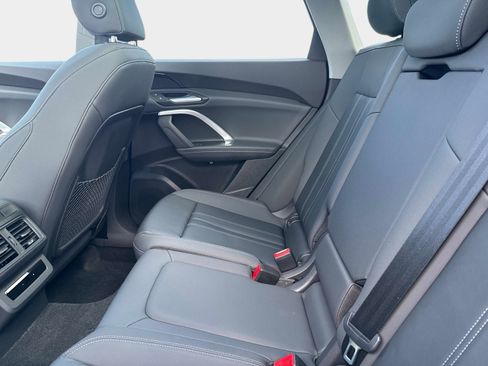 Used 2025 Audi Q5 Premium image 14