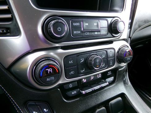 Used 2018 Chevrolet Suburban LT image 29