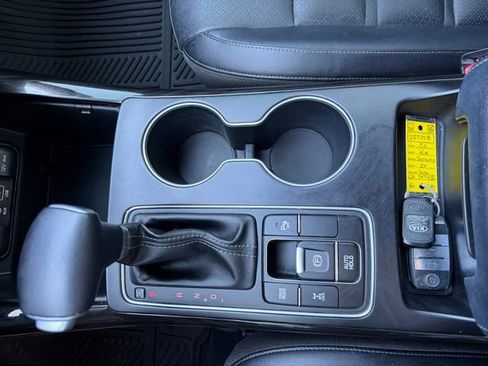 Used 2020 Kia Sorento EX image 23