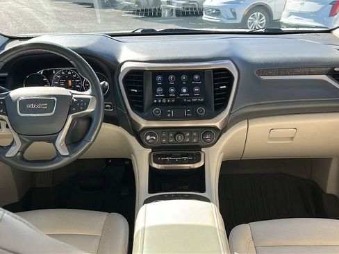 Used 2020 GMC Acadia Denali w/ Technology Package image 10