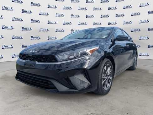 Used 2024 Kia Forte LXS FWD image 7