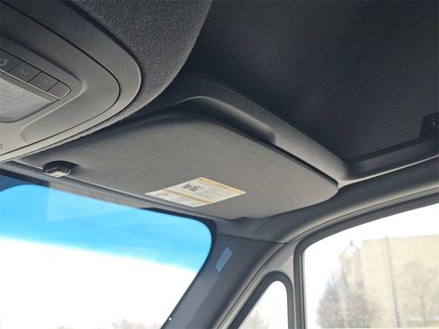 Used 2025 Mercedes-Benz Sprinter 2500 image 30