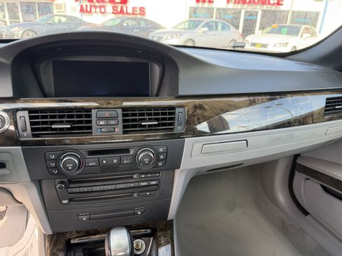 Used 2007 BMW 335i Convertible image 6