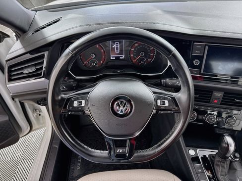 Used 2020 Volkswagen Jetta R-Line w/ R-Line Cold Weather Package FWD image 14
