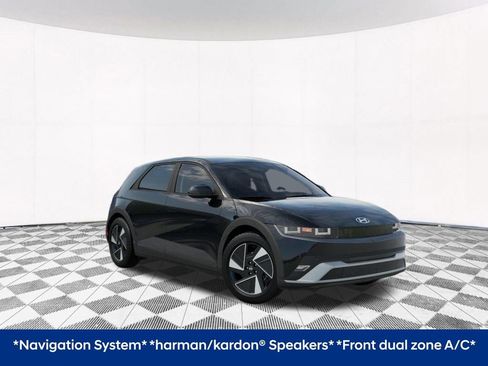 New 2025 Hyundai Ioniq 5 SE image 2