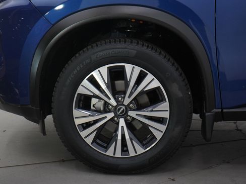 Used 2023 Nissan Rogue SV w/ SV Premium B Package AWD/4WD image 29