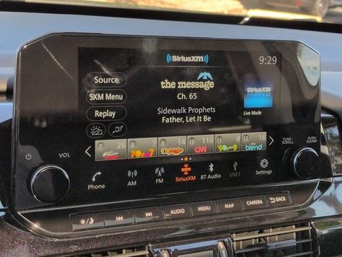 Used 2025 Nissan Pathfinder SL w/ SL Premium Package FWD image 21